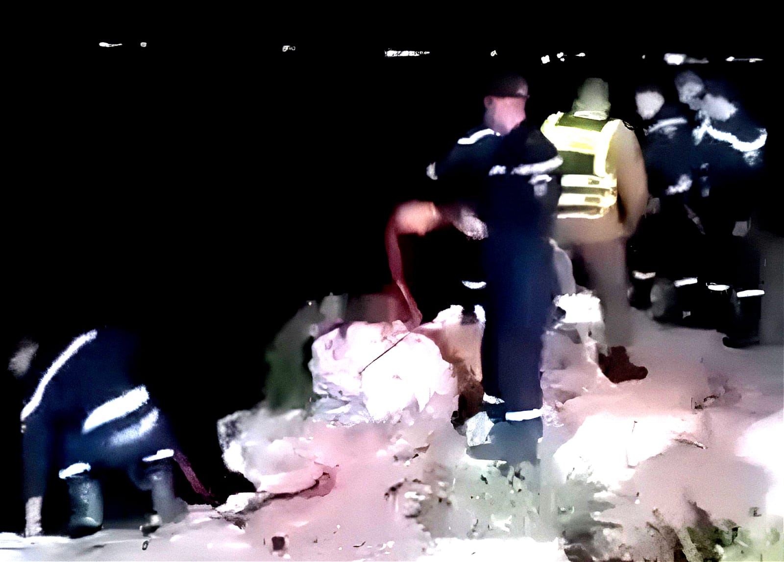 فاجعة تهز الجديدة.. عائلة في خطر بعد سقوط سيارتهم في منحدر خطير