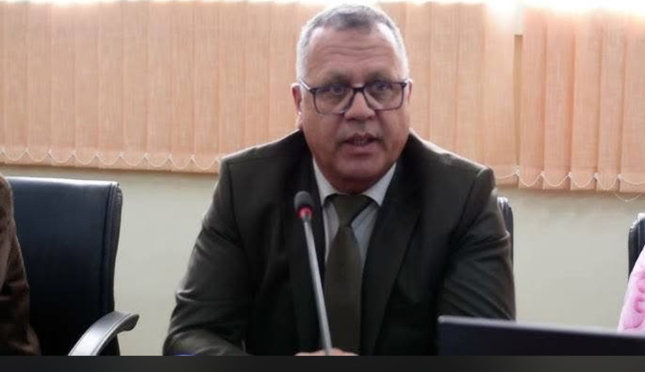 إعفاء الهواري يهز قطاع الصحة بالعيون..والأحمدي يدخل على خط إعادة الهيكلة 